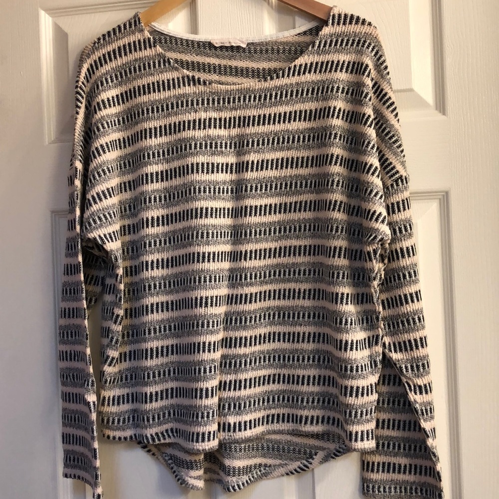 Lightweight cream & black sweater